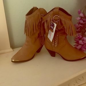 Santa Fe women’s leather boots never worn